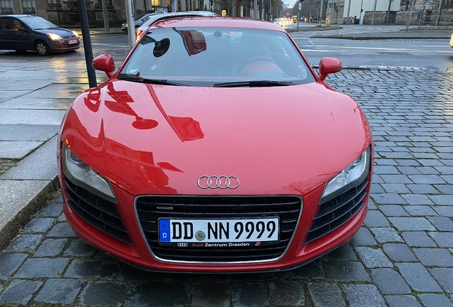 Audi R8 V10