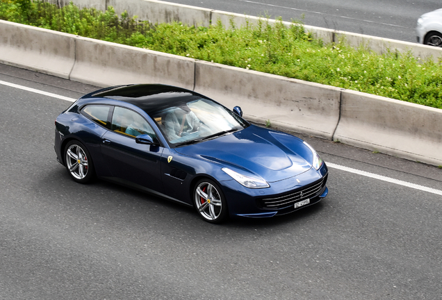 Ferrari GTC4Lusso