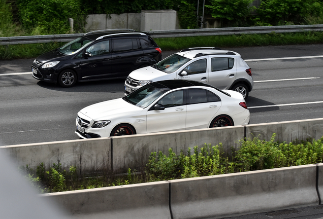 Mercedes-AMG C 63 S W205