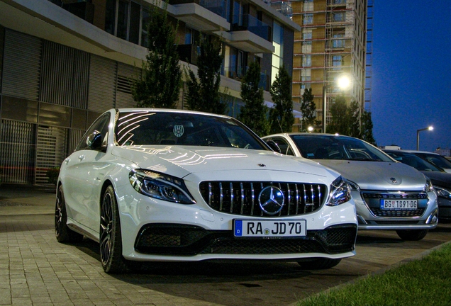 Mercedes-AMG C 63 S W205