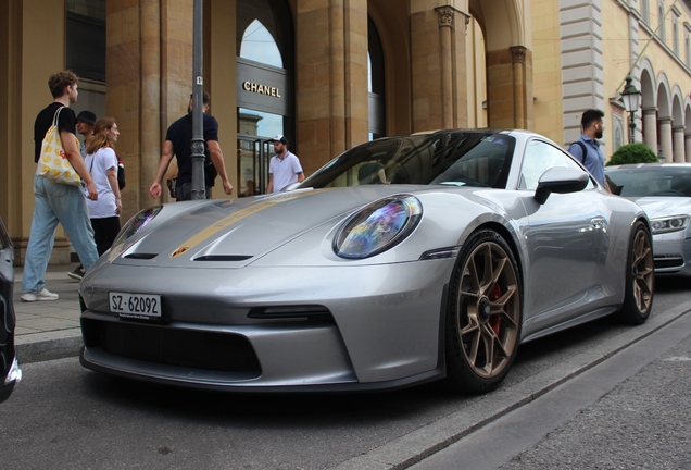 Porsche 992 GT3 Touring