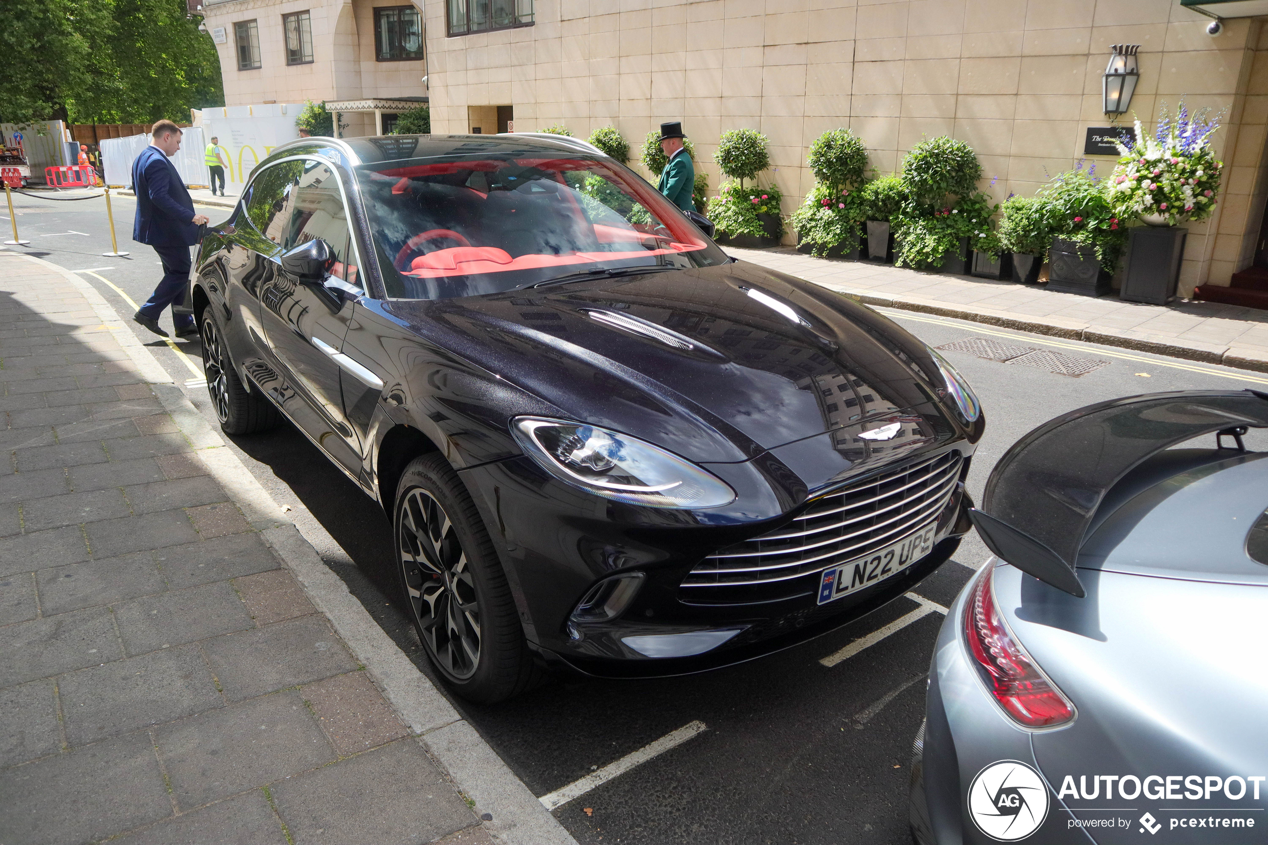 Aston Martin DBX