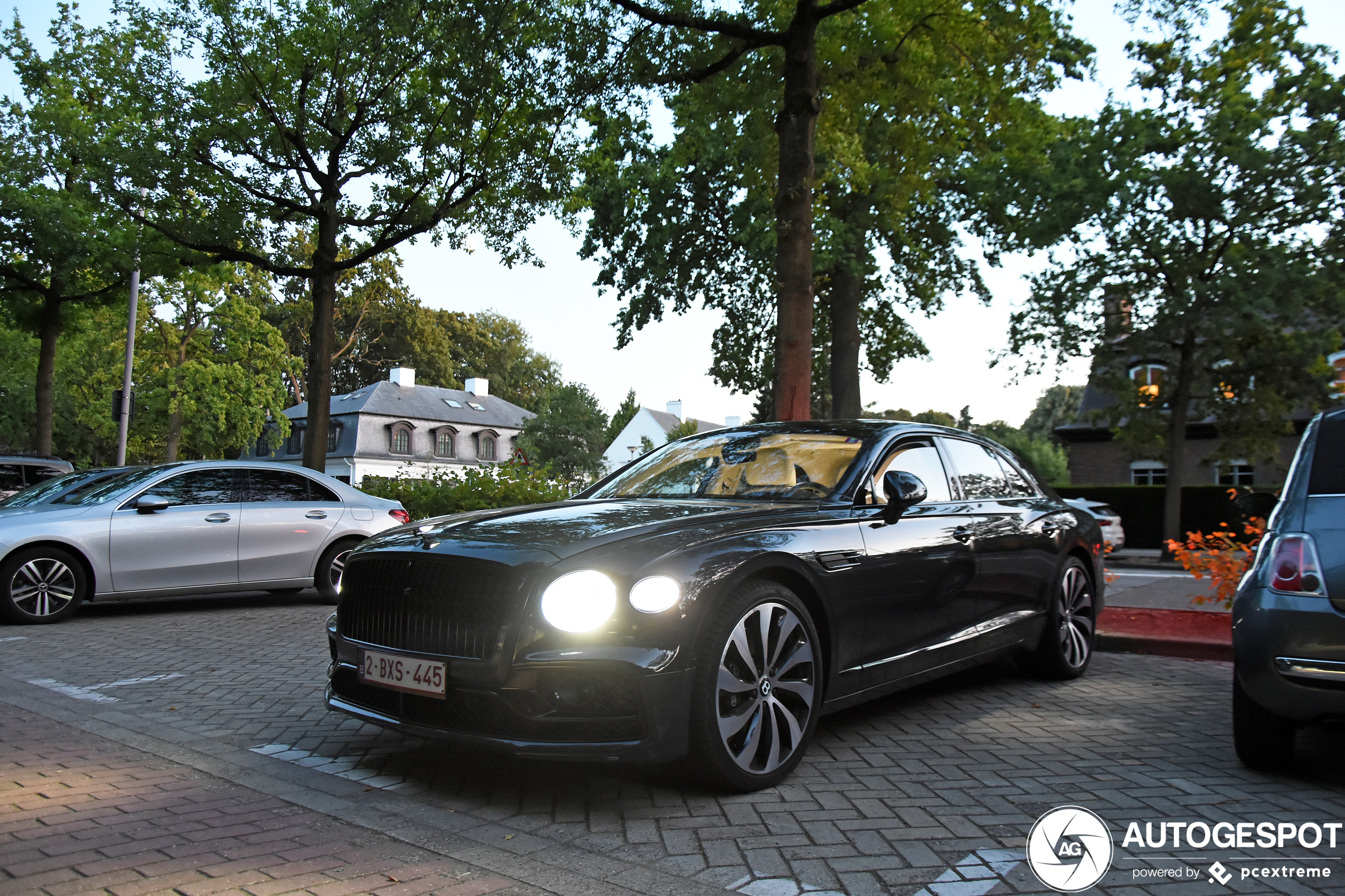 Bentley Flying Spur V8 2021