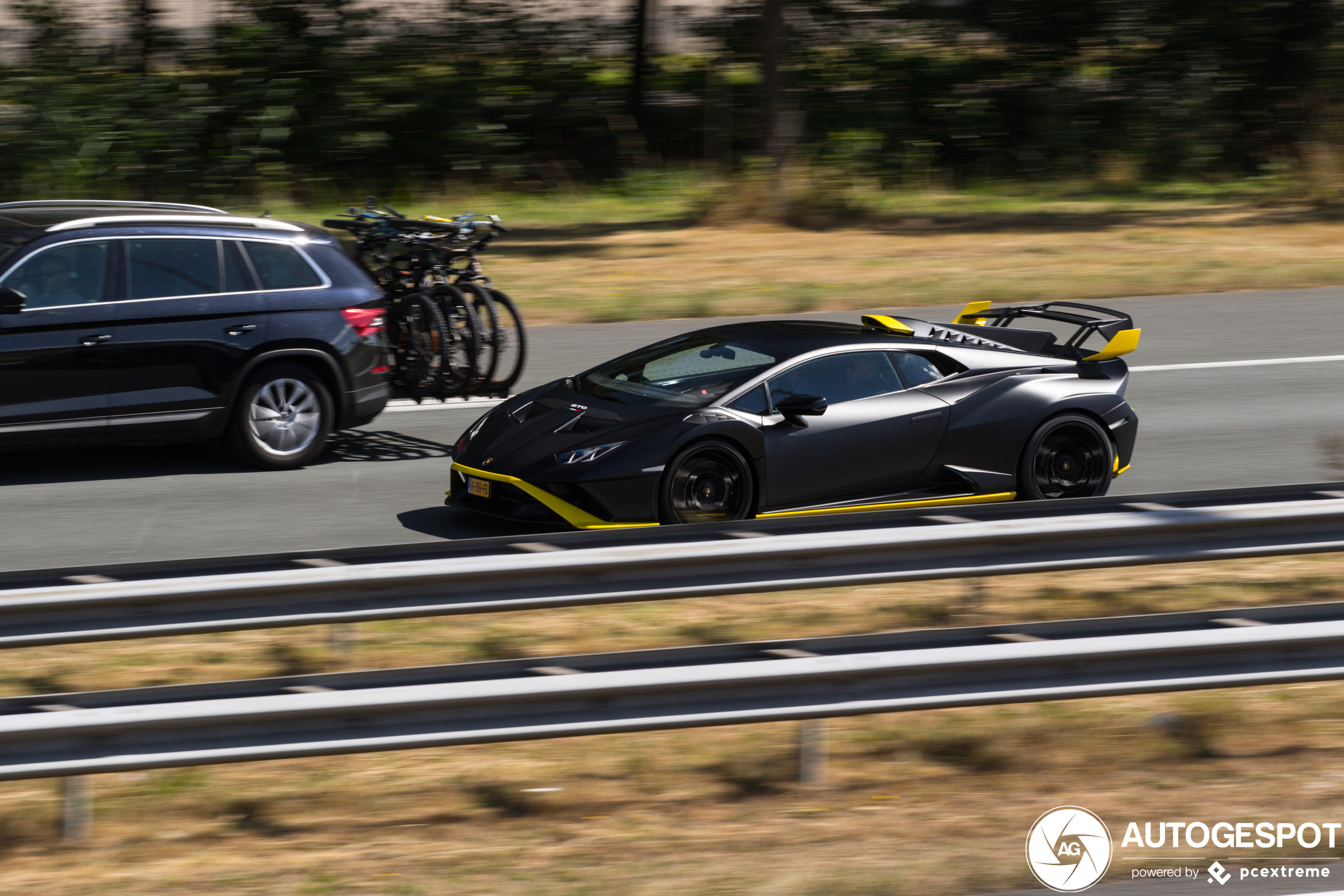 Lamborghini Huracán LP640-2 STO