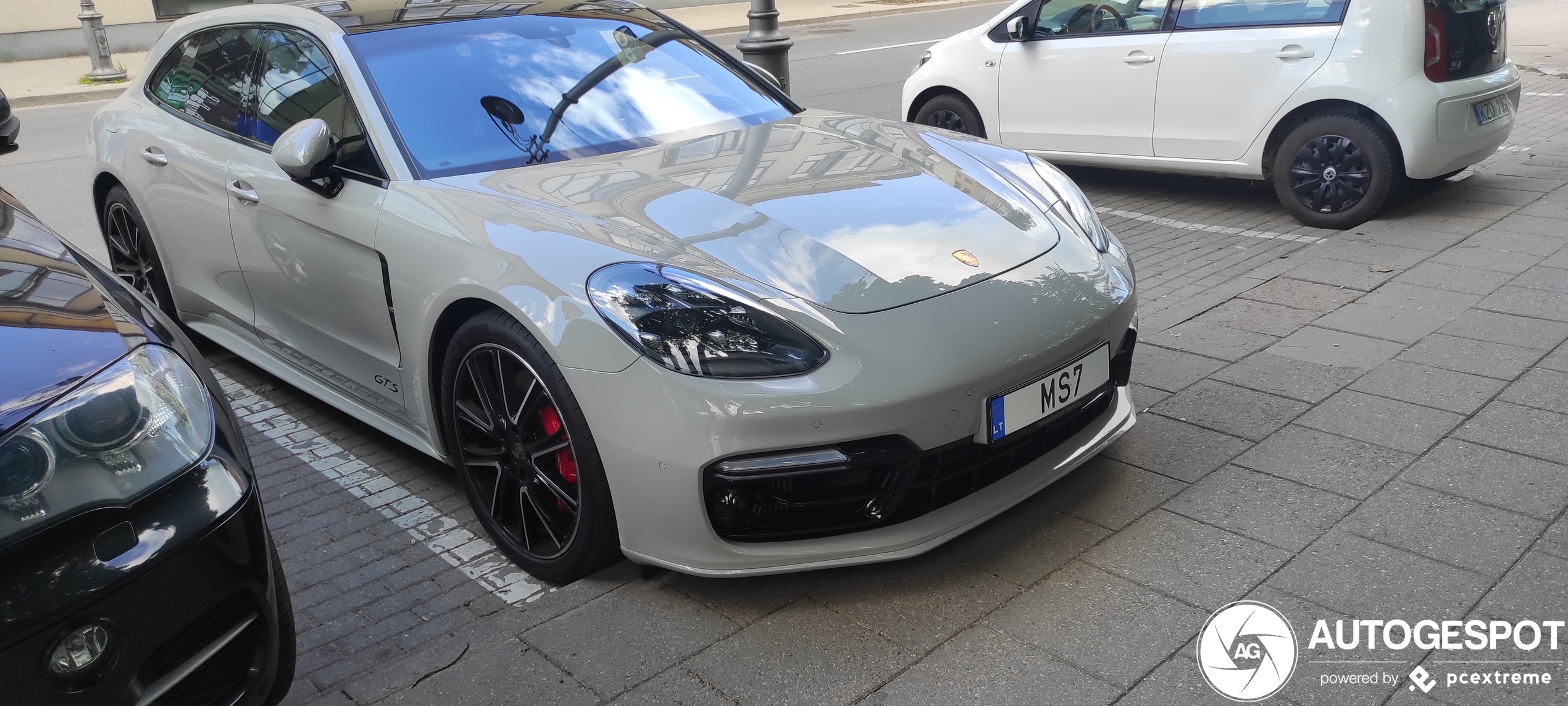 Porsche 971 Panamera GTS Sport Turismo