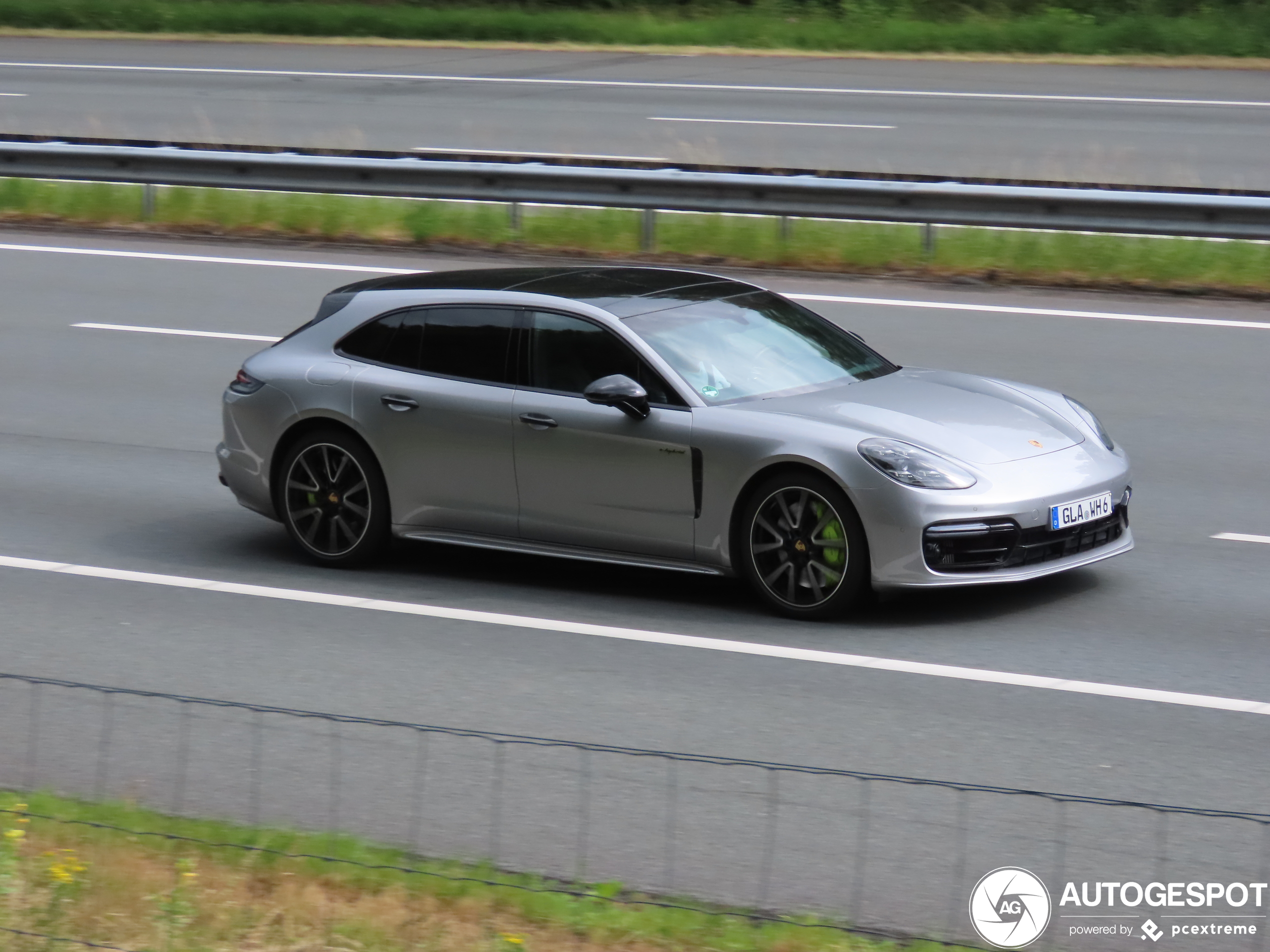 Porsche 971 Panamera Turbo S E-Hybrid Sport Turismo