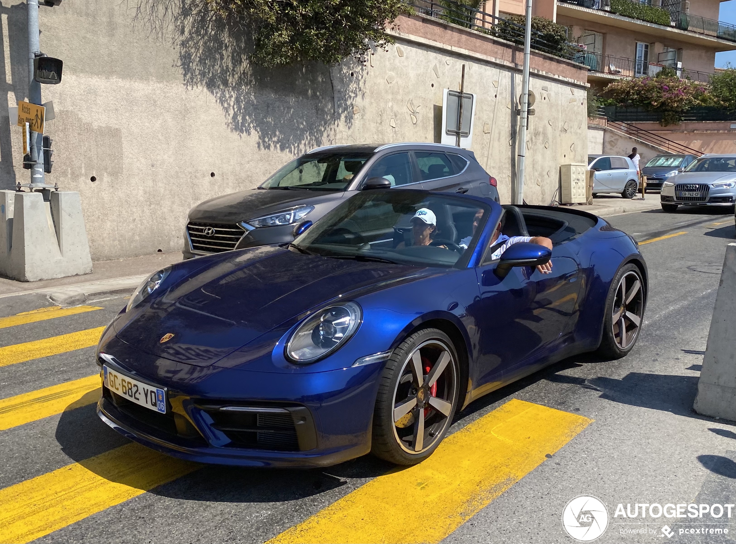 Porsche 992 Carrera 4S Cabriolet