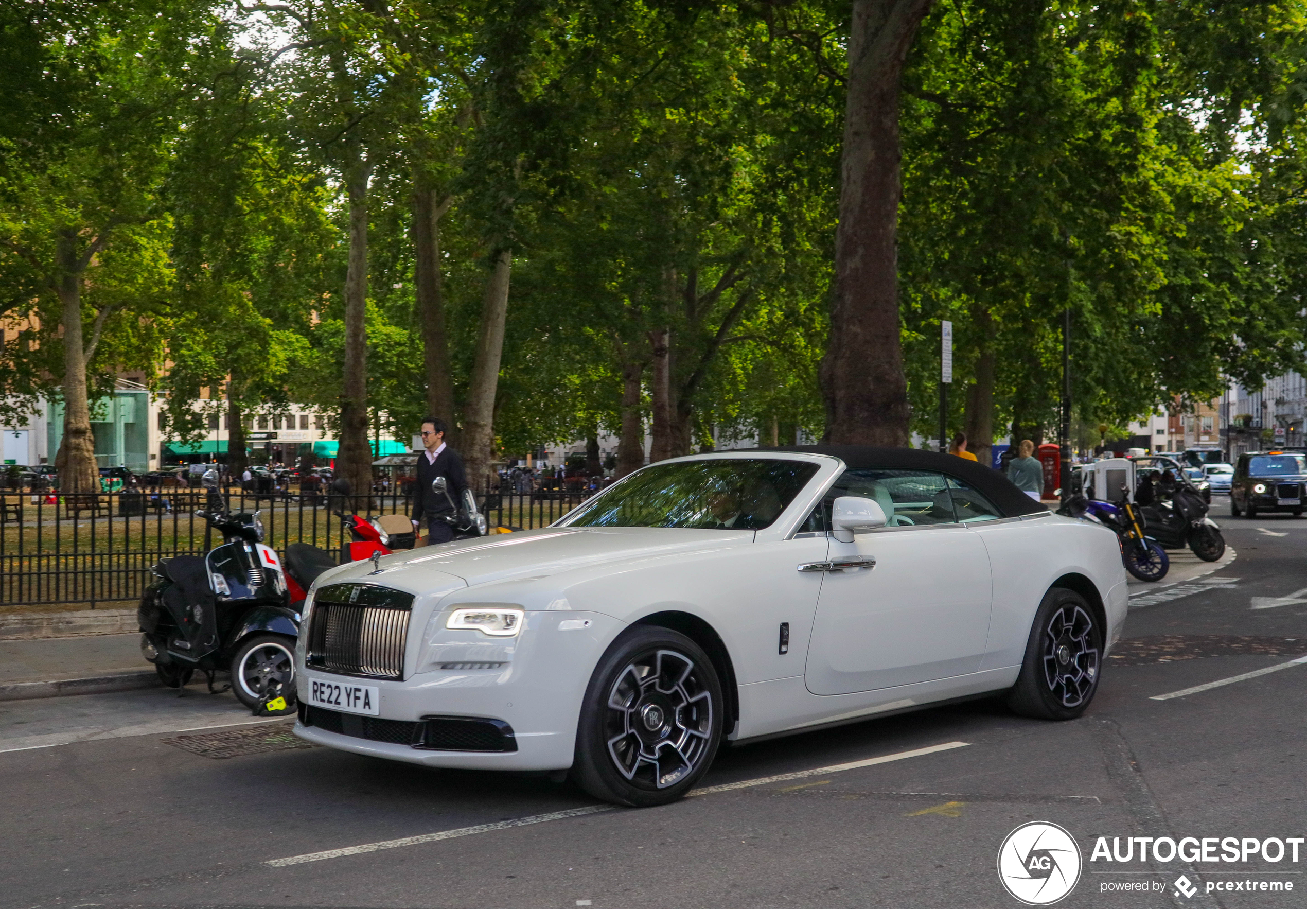 Rolls-Royce Dawn Black Badge