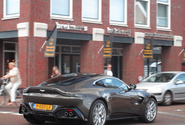 Aston Martin V8 Vantage 2021 007 Edition