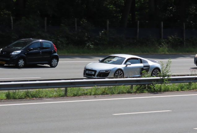 Audi R8 V10