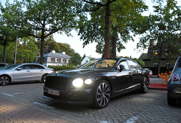 Bentley Flying Spur V8 2021