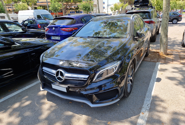 Mercedes-Benz GLA 45 AMG X156