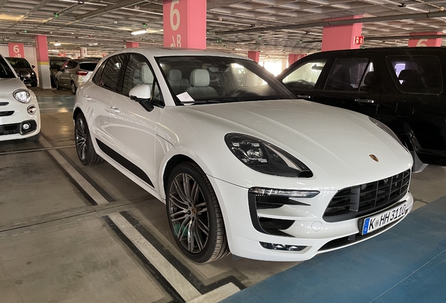 Porsche 95B Macan GTS