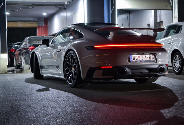 Porsche 992 Carrera 4S