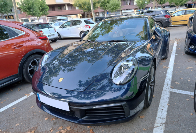 Porsche 992 Carrera 4S