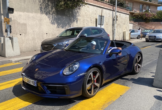 Porsche 992 Carrera 4S Cabriolet