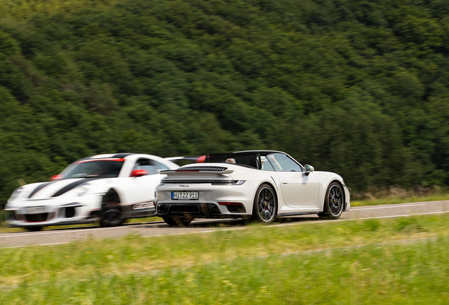 Porsche 992 Turbo Cabriolet