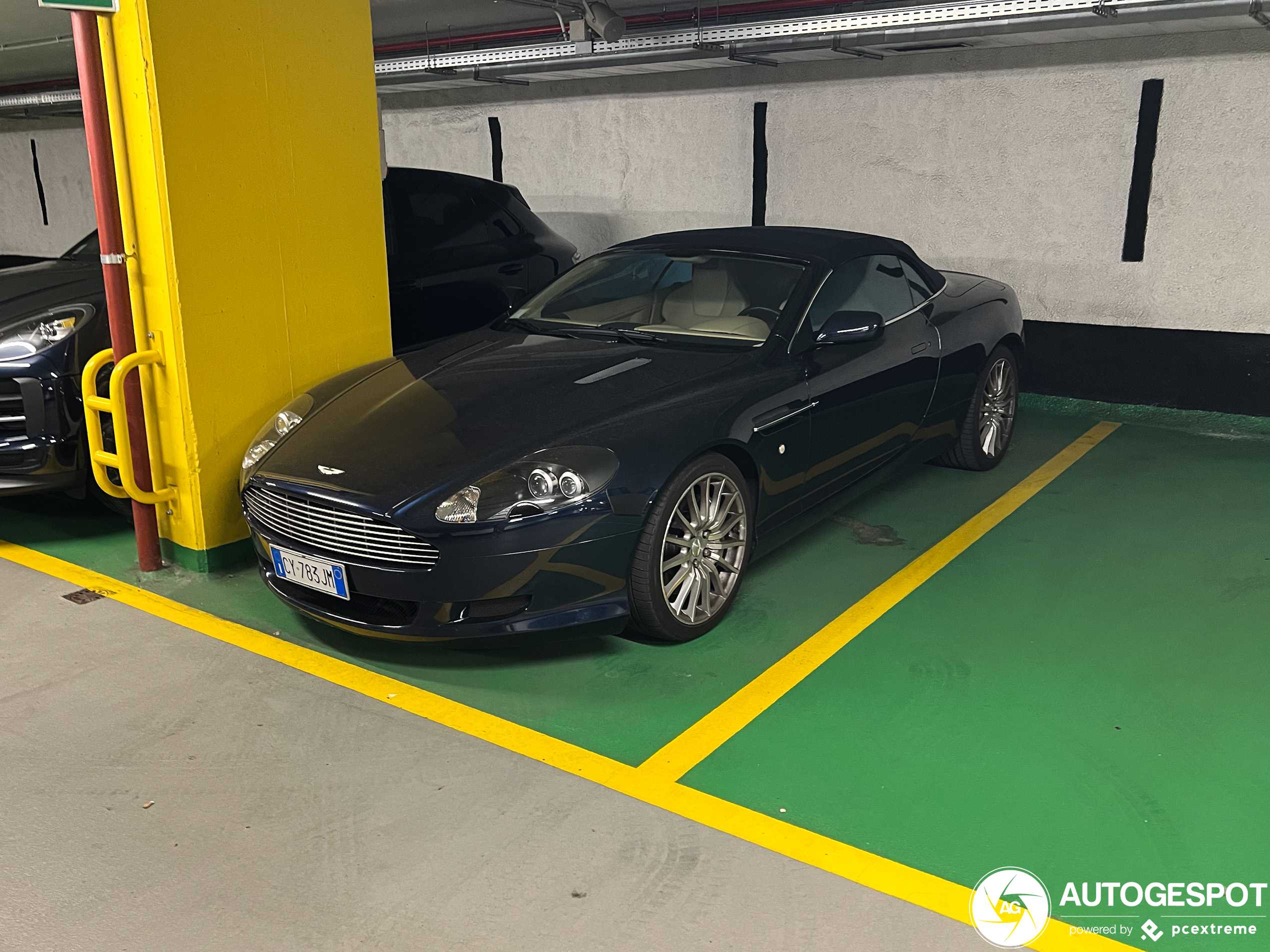 Aston Martin DB9 Volante