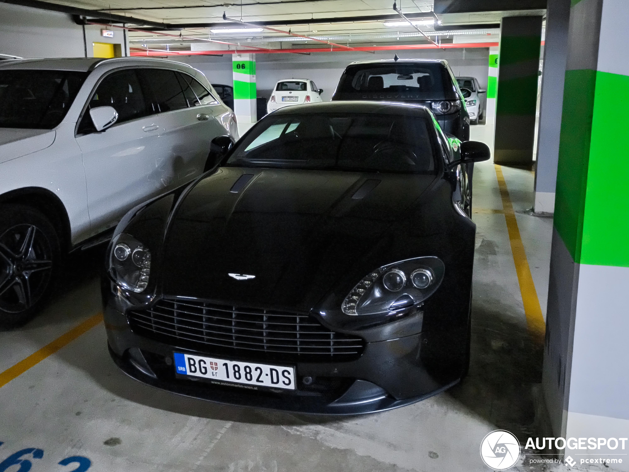 Aston Martin V8 Vantage 2012