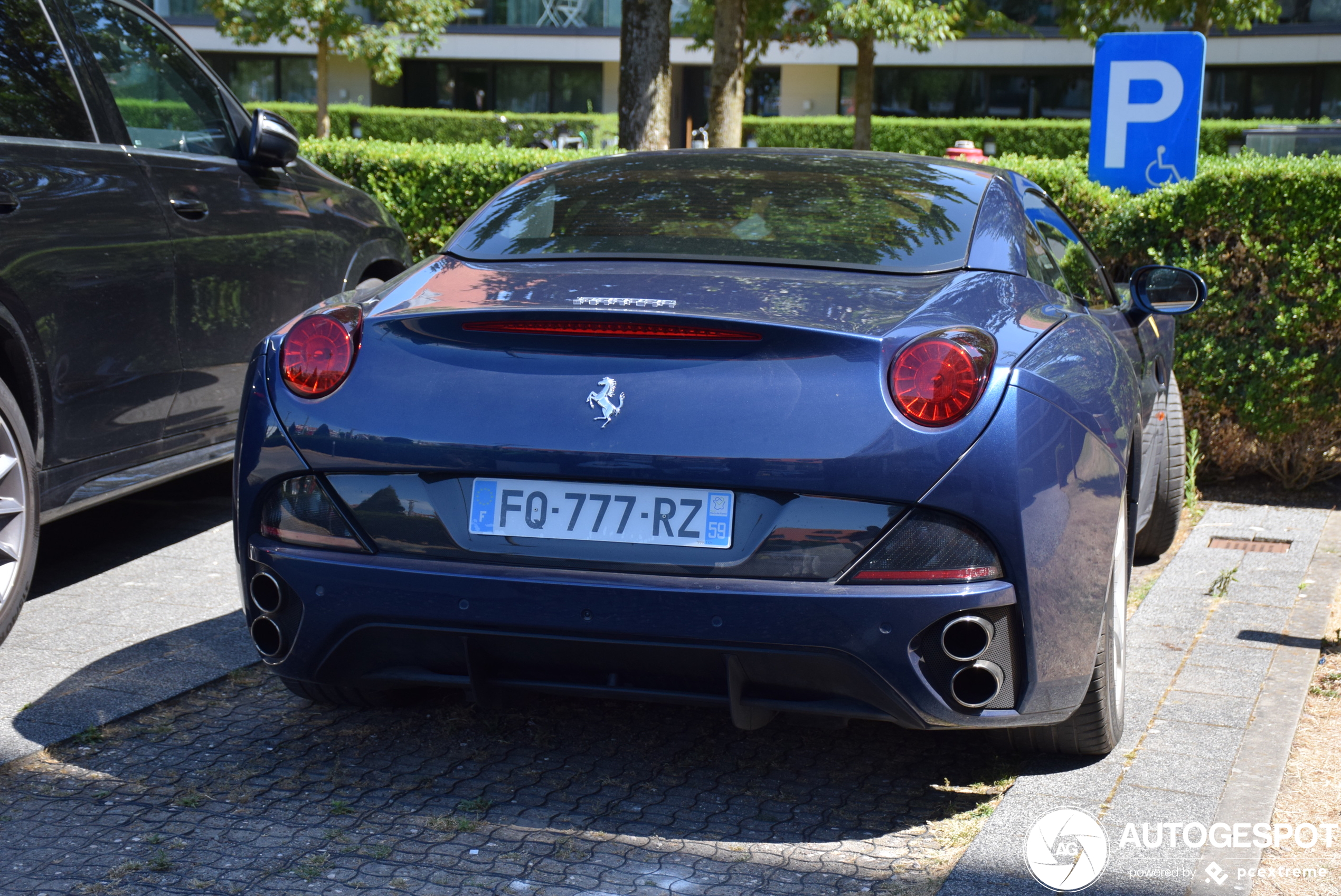 Ferrari California