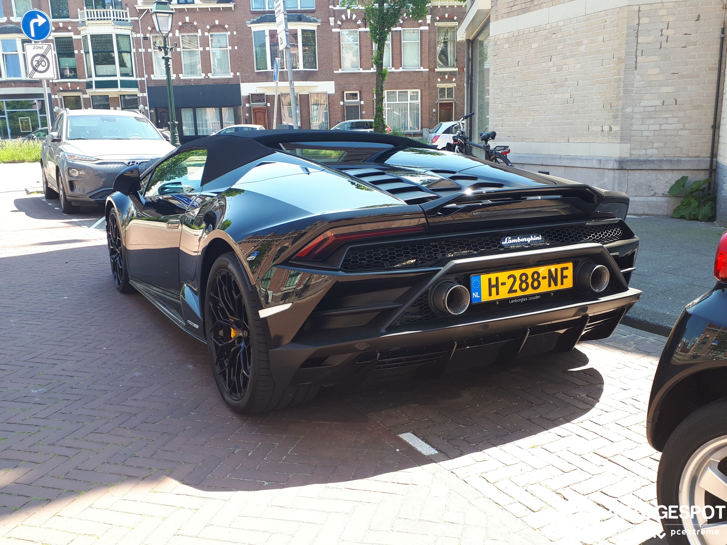 Lamborghini Huracán LP640-4 EVO Spyder