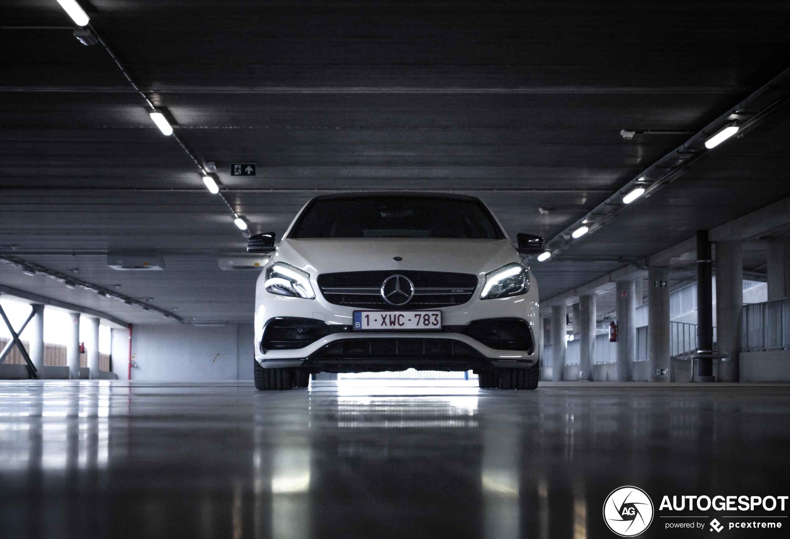 Mercedes-AMG A 45 W176 2015