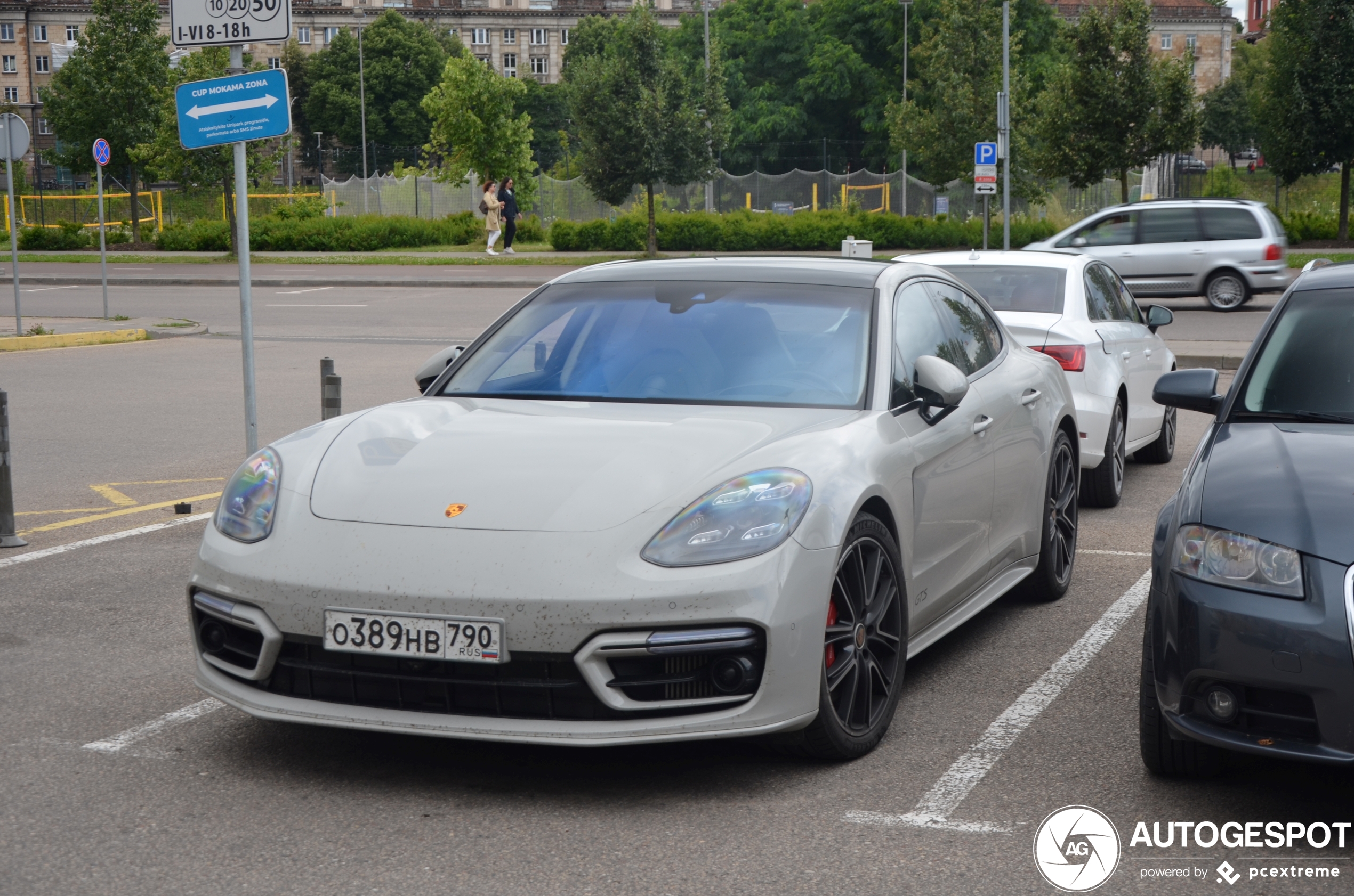 Porsche 971 Panamera GTS MkII