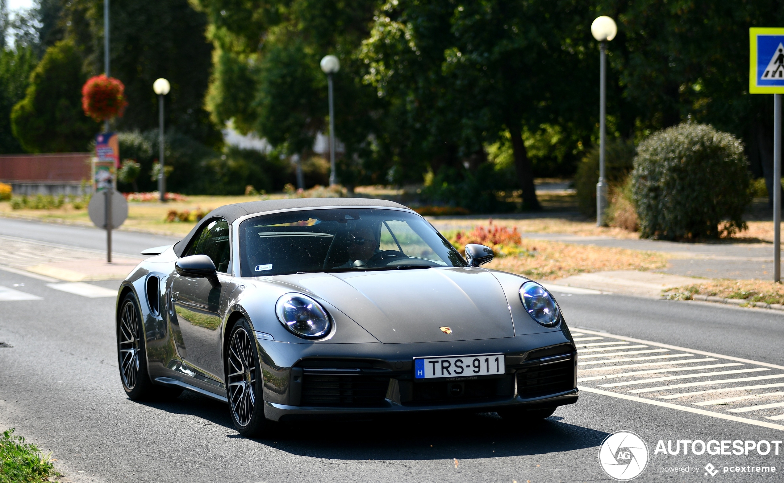 Porsche 992 Turbo Cabriolet