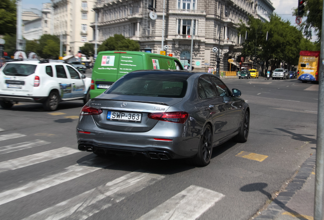 Mercedes-AMG E 63 S W213 2021