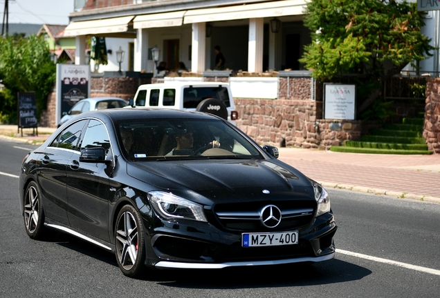 Mercedes-Benz CLA 45 AMG C117