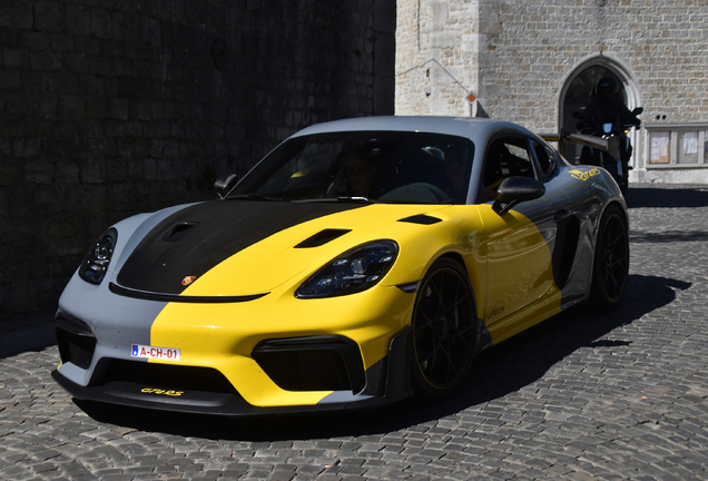 Porsche 718 Cayman GT4 RS Weissach Package