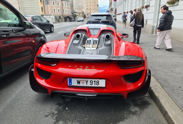 Porsche 918 Spyder Weissach Package