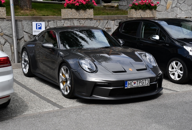 Porsche 992 GT3 Touring