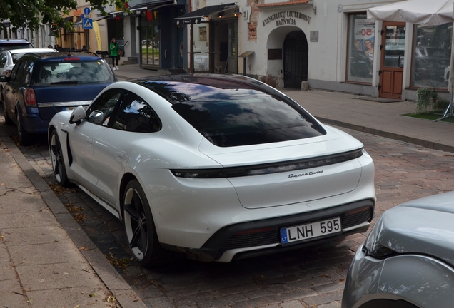 Porsche Taycan Turbo