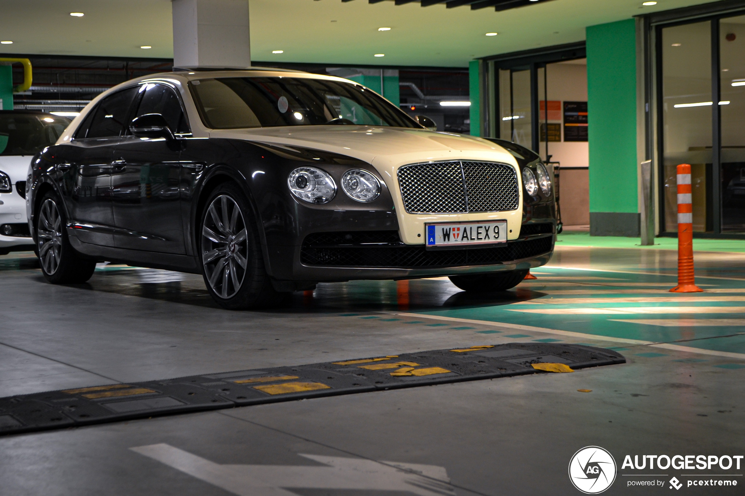 Bentley Flying Spur W12