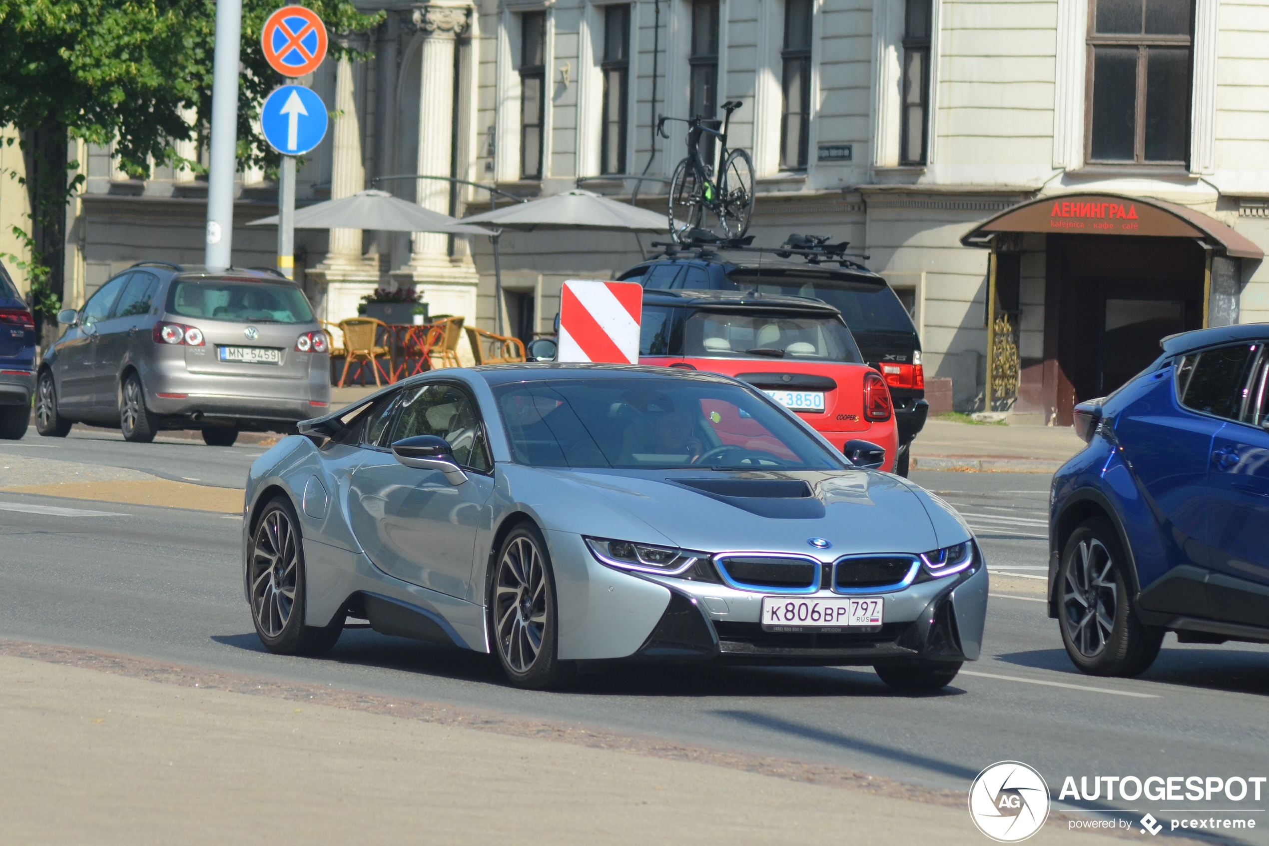 BMW i8