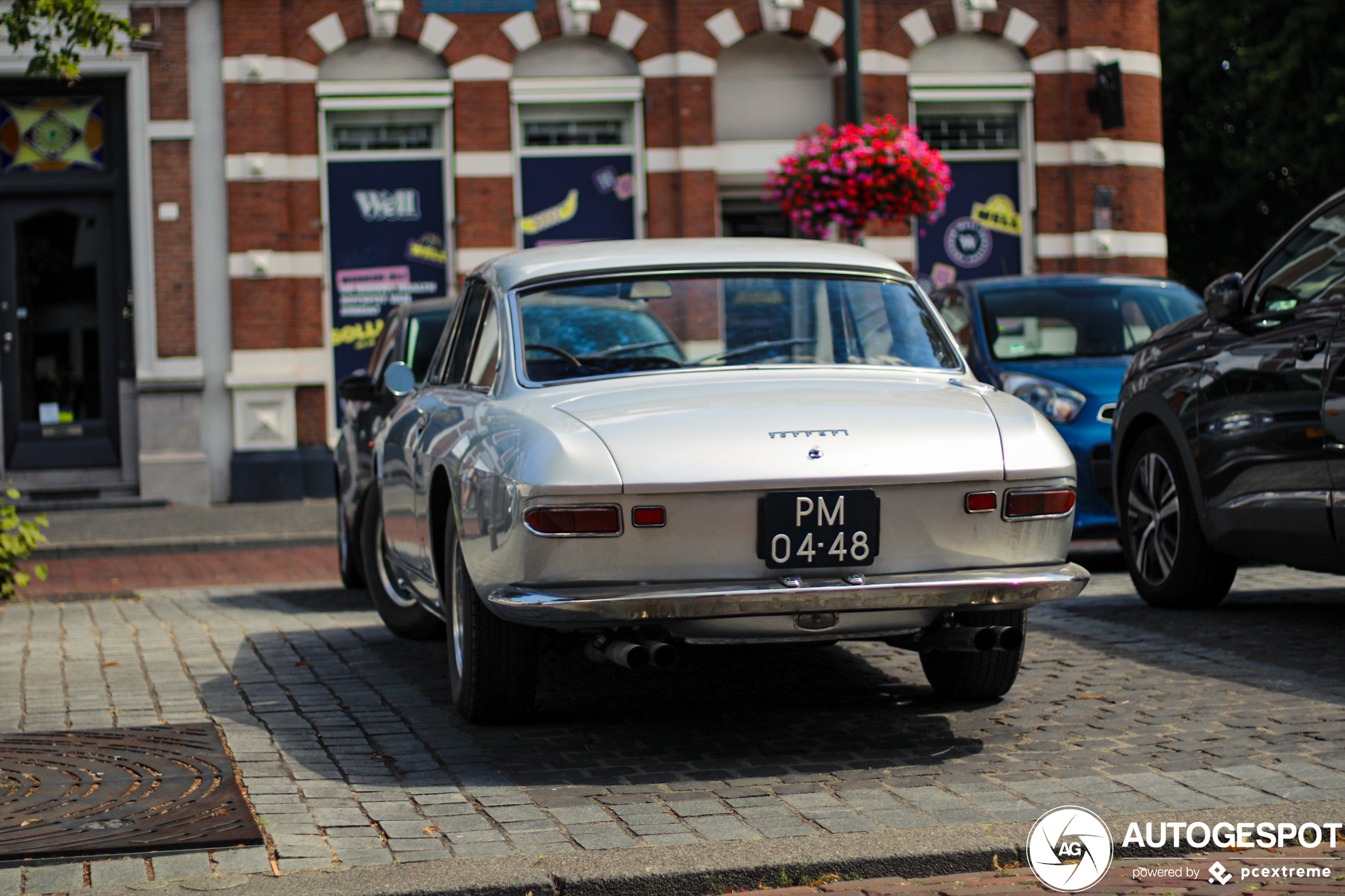 Ferrari 330 GT 2+2 Series I