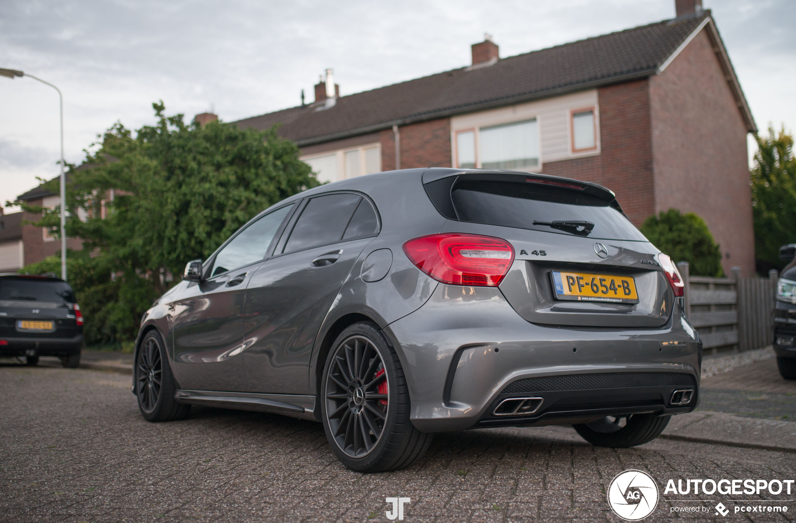 Mercedes-Benz A 45 AMG