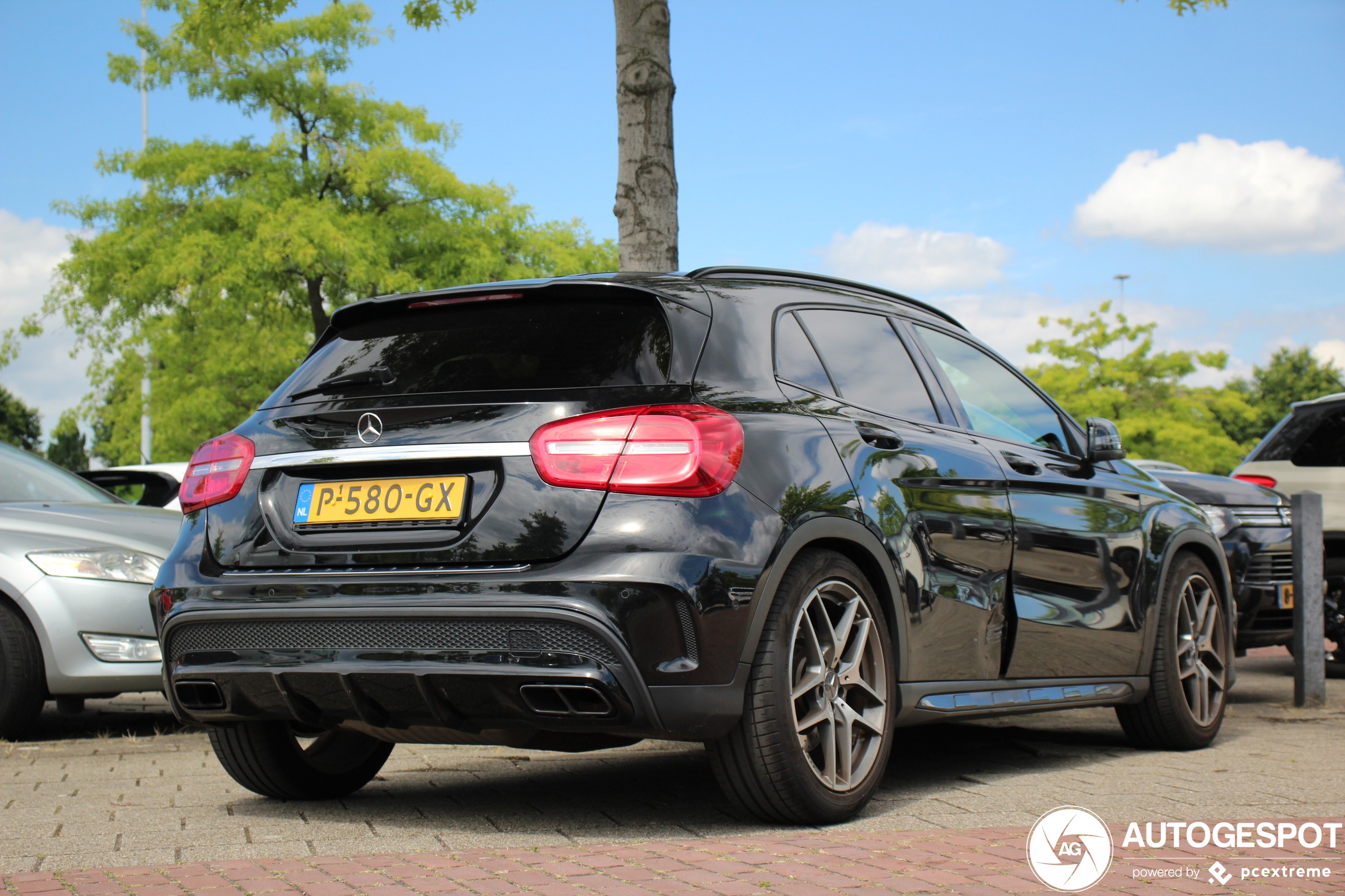 Mercedes-Benz GLA 45 AMG X156