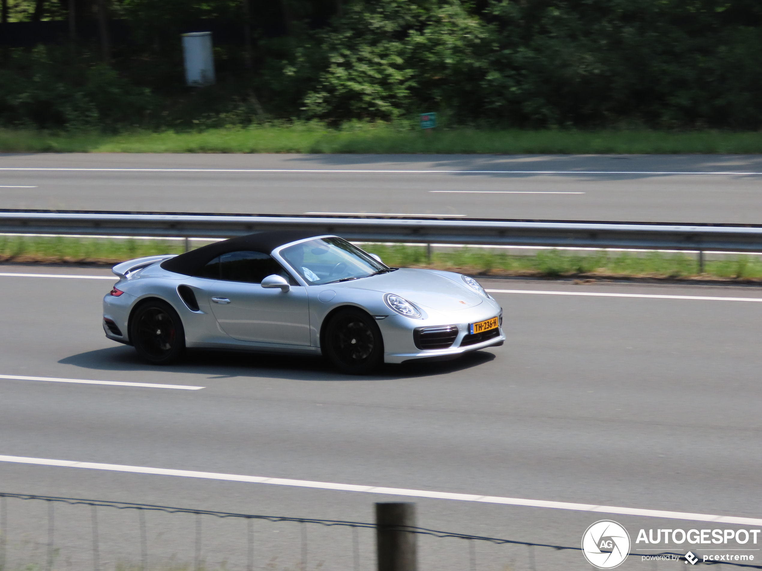 Porsche 991 Turbo Cabriolet MkII