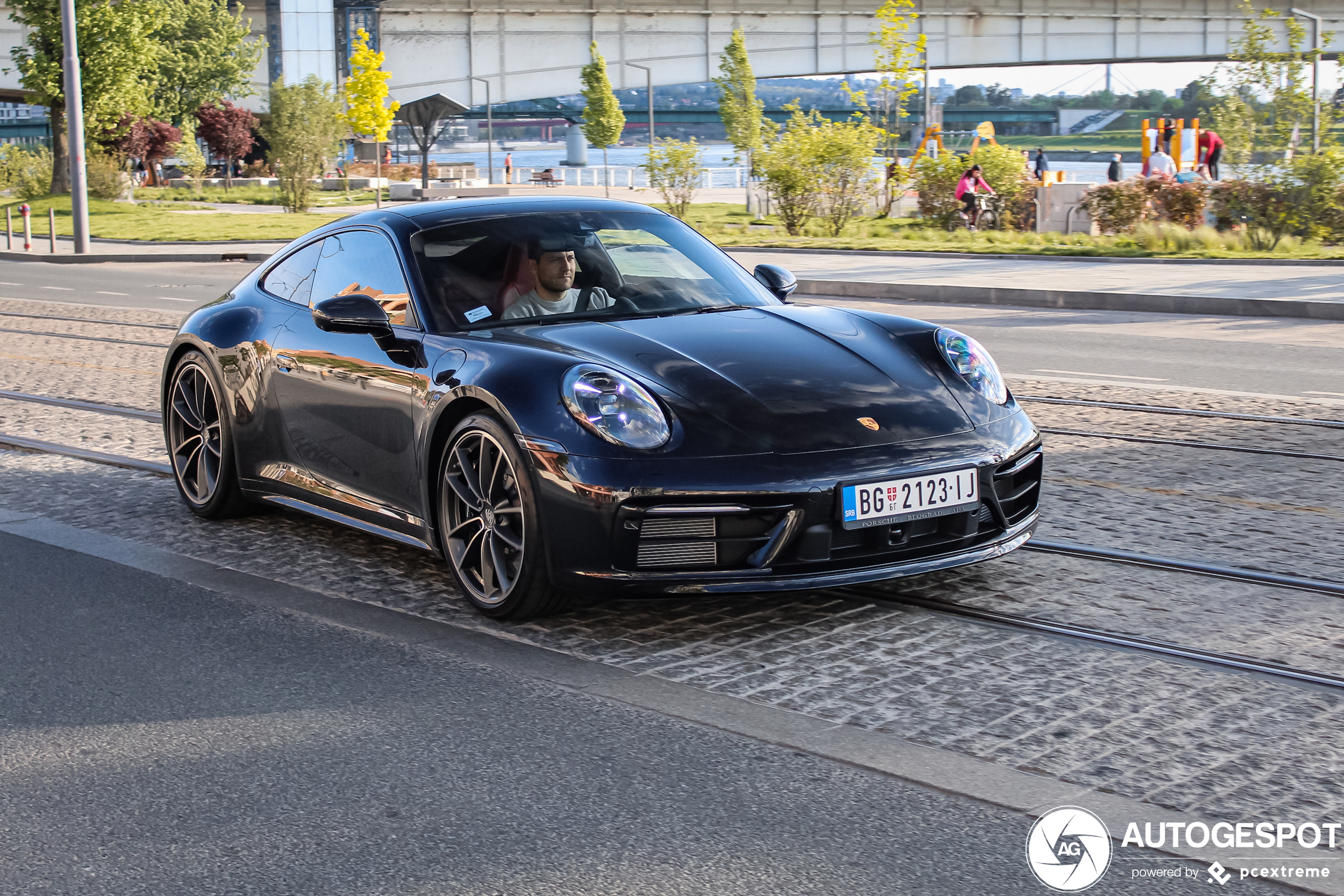 Porsche 992 Carrera 4S