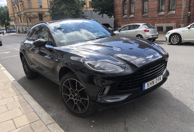 Aston Martin DBX