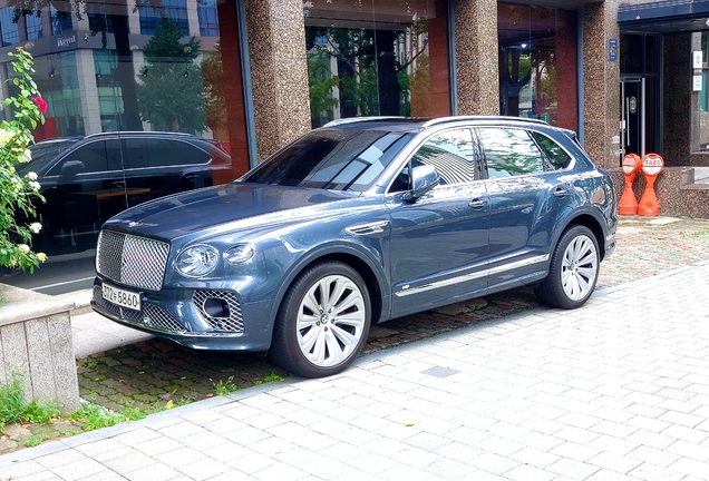 Bentley Bentayga V8 2021