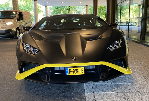 Lamborghini Huracán LP640-2 STO