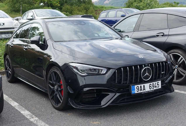 Mercedes-AMG CLA 45 S Shooting Brake X118