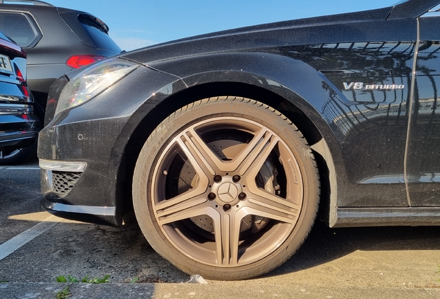 Mercedes-Benz CLS 63 AMG X218 Shooting Brake