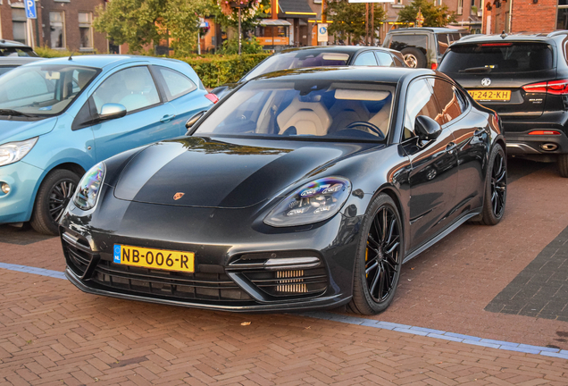 Porsche 971 Panamera Turbo