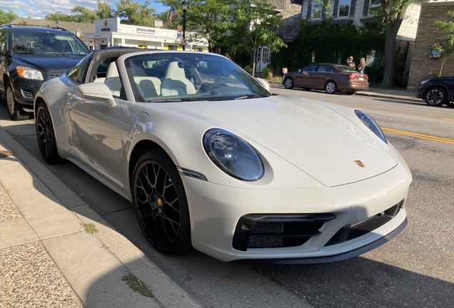 Porsche 992 Targa 4 GTS