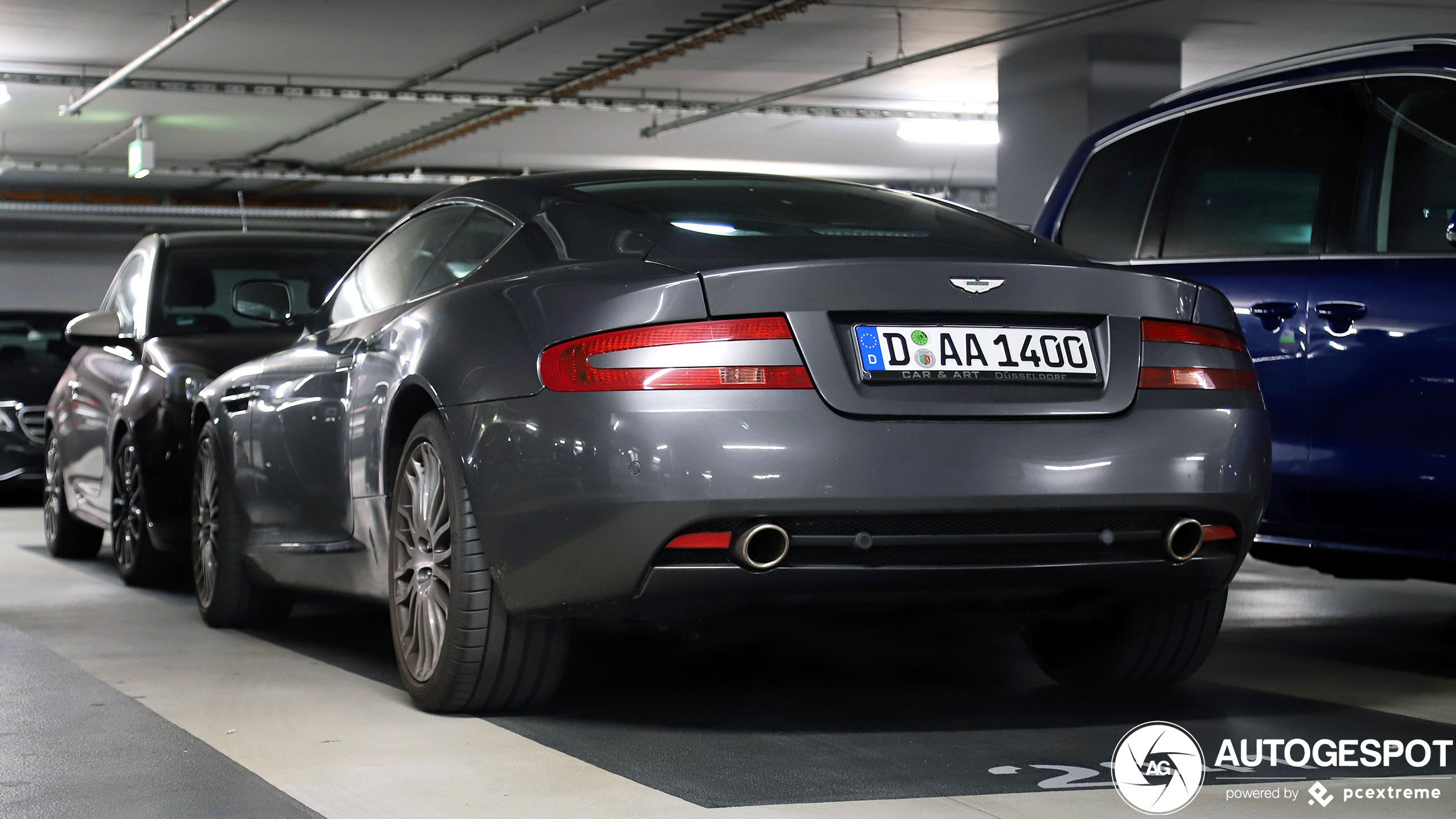 Aston Martin DB9