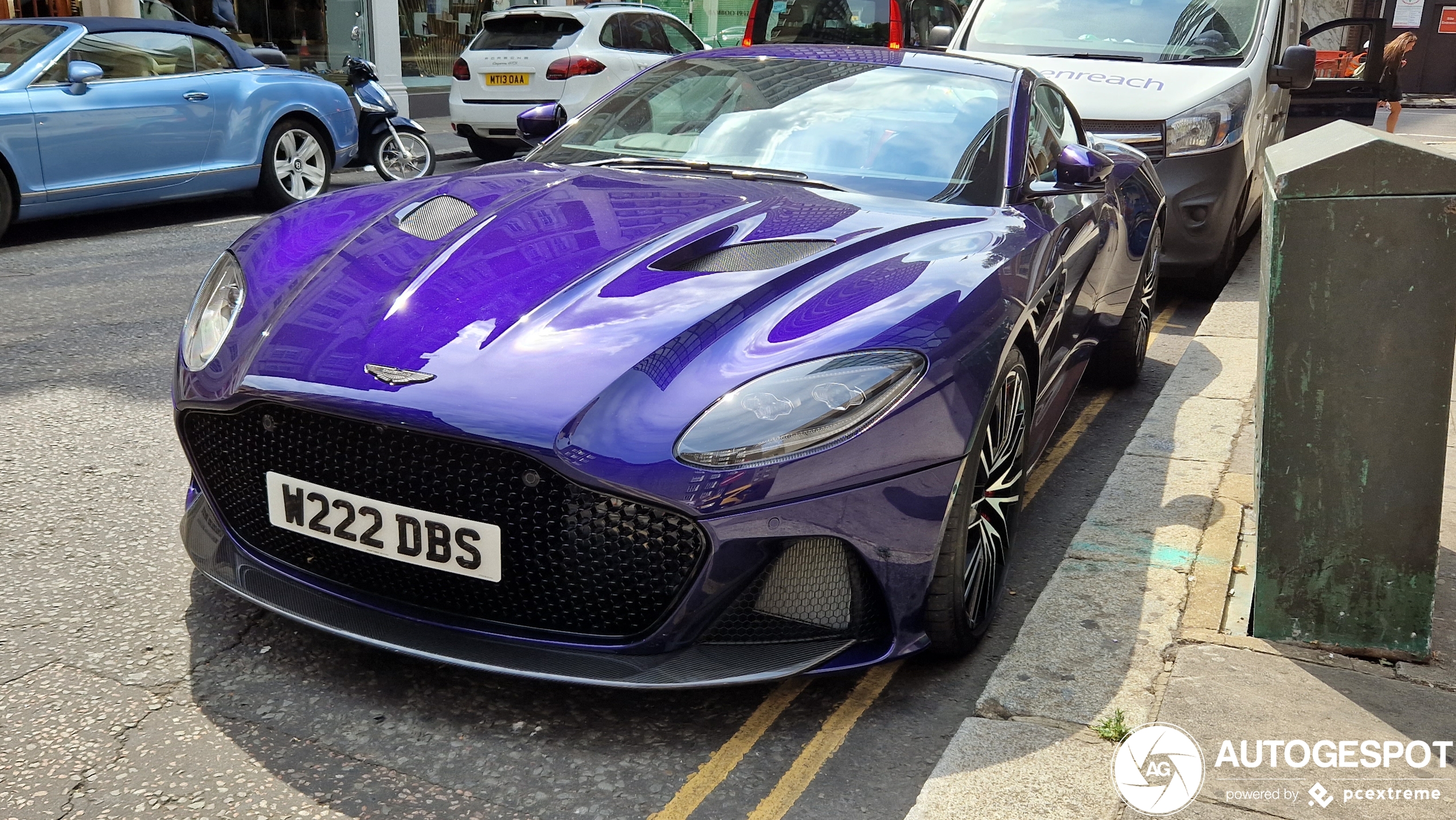 Aston Martin DBS Superleggera